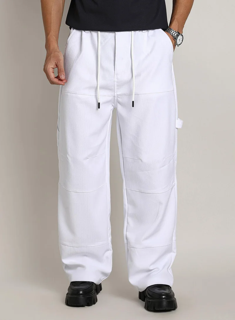 كامبوس سوترا Men's Chalk White Relaxed-Panel Cargo Trousers For Casual Wear | Mid-Rise | Relaxed Fit | Button Closure | Cargo Pants Crafted With Comfort Fit For Everyday Wear